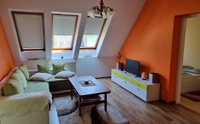 Tudor Apartman