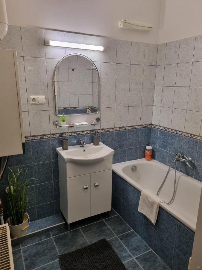 Tudor Apartman Сегед Екстер'єр фото